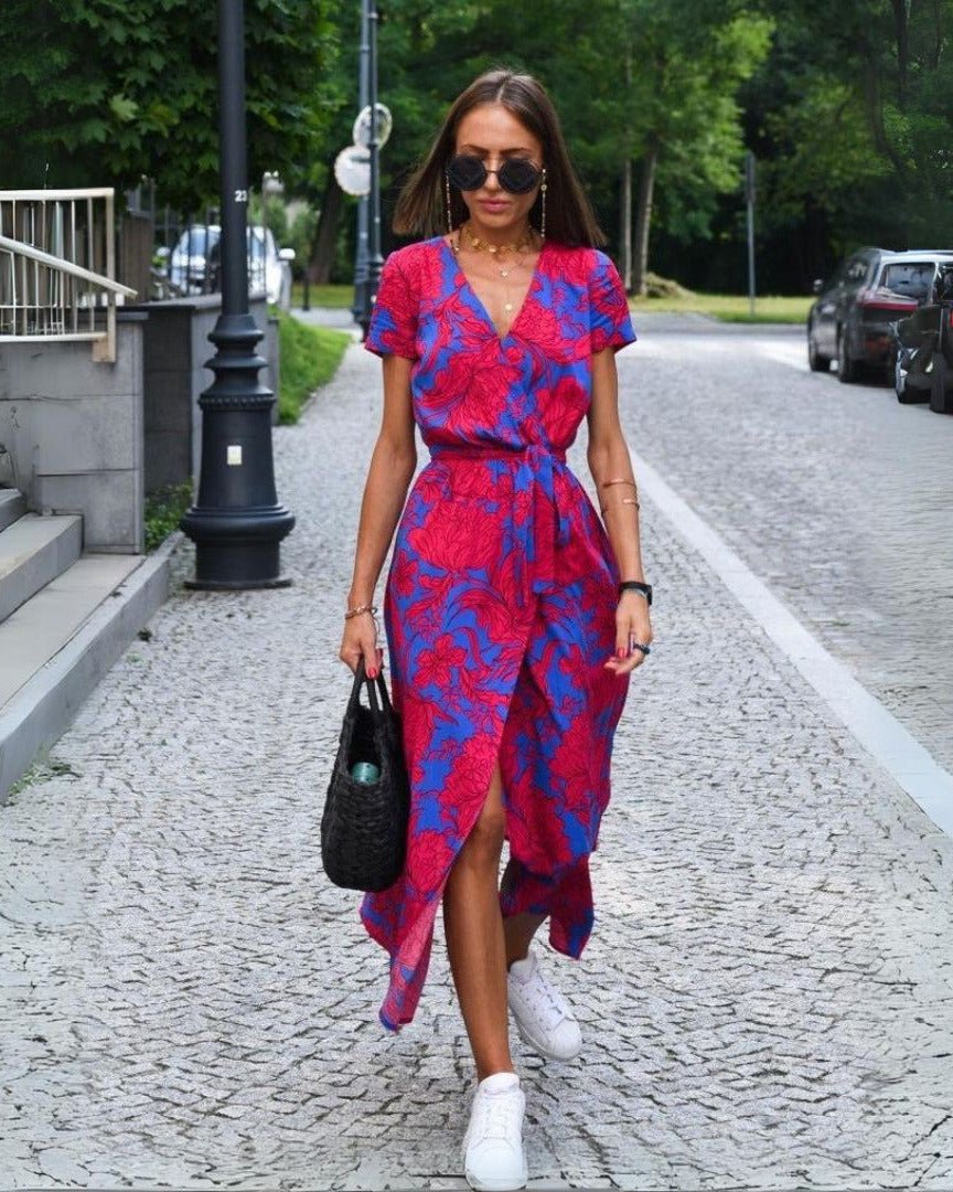 Schmeichelndes V-Ausschnitt-Kleid für Damen