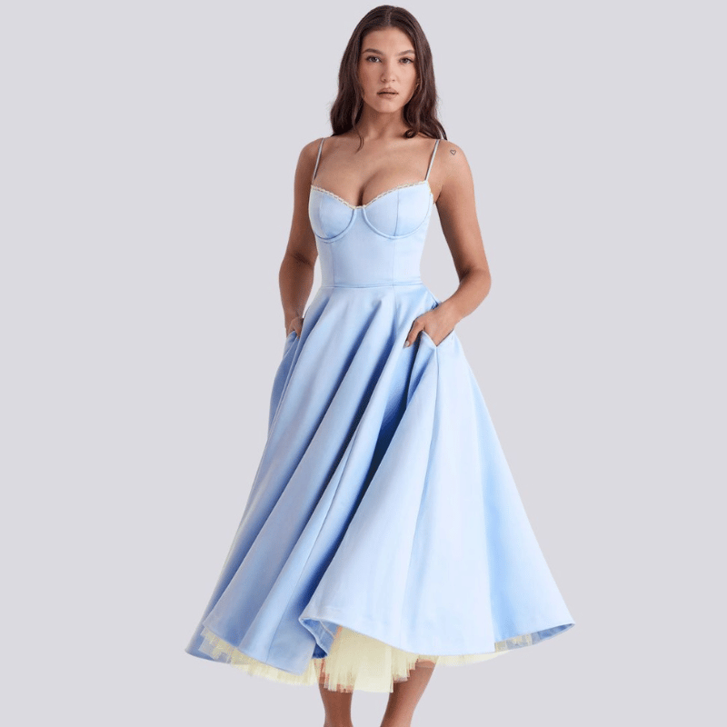 Fließendes stylisches Kleid für Damen