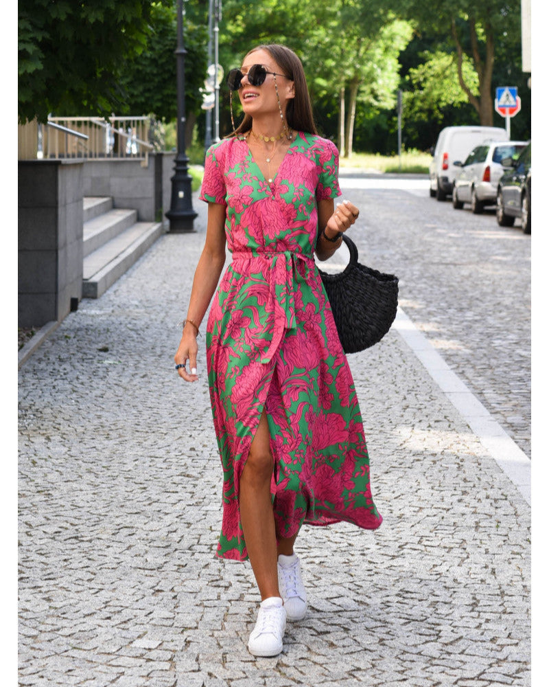 Schmeichelndes V-Ausschnitt-Kleid für Damen