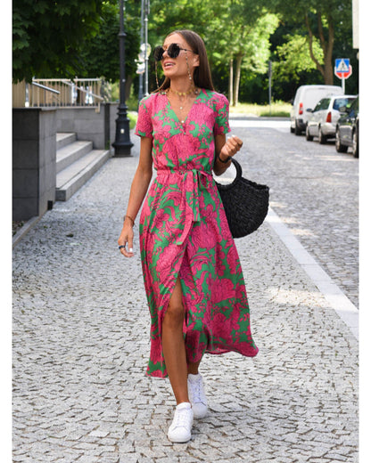 Schmeichelndes V-Ausschnitt-Kleid für Damen