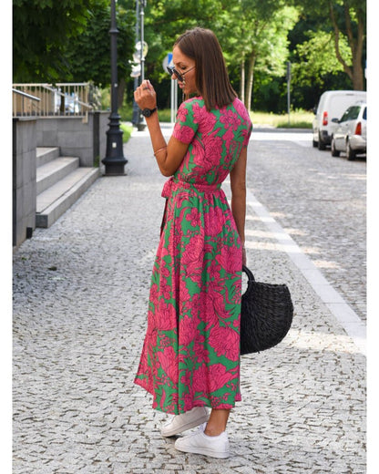 Schmeichelndes V-Ausschnitt-Kleid für Damen