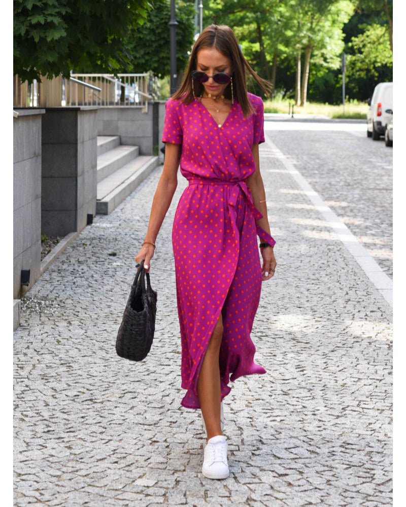 Schmeichelndes V-Ausschnitt-Kleid für Damen