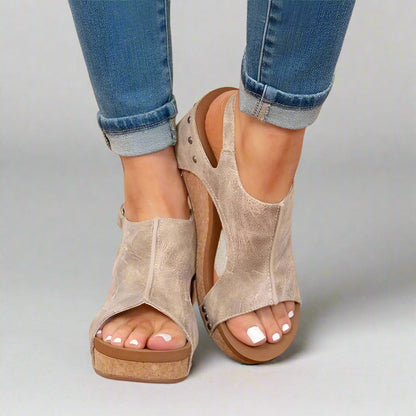 Leichte Sommersandalen für Damen